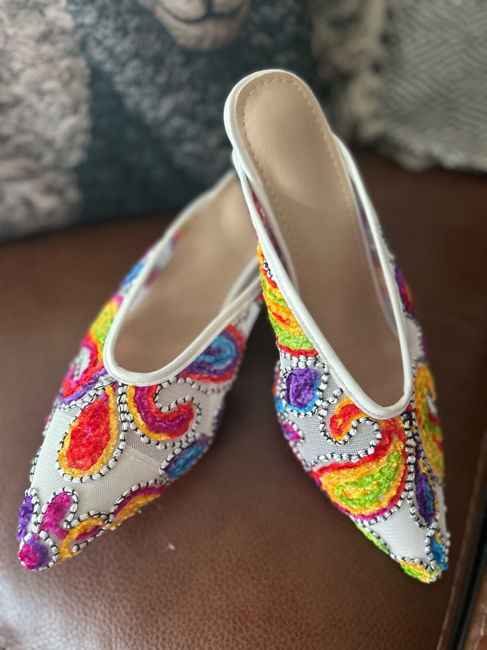 Colourful mesh mules - Picture 2 of 9